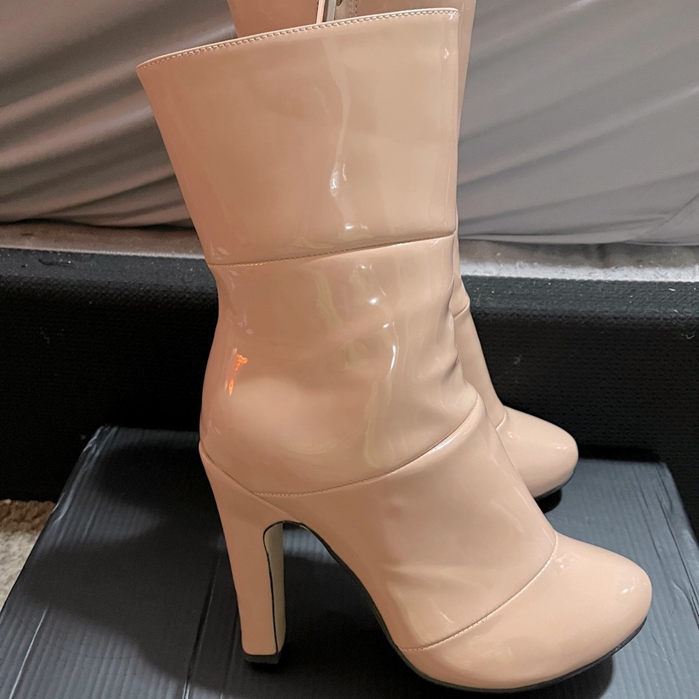 Nude Shinny Heeled Booties w/ faux Fur in shoe